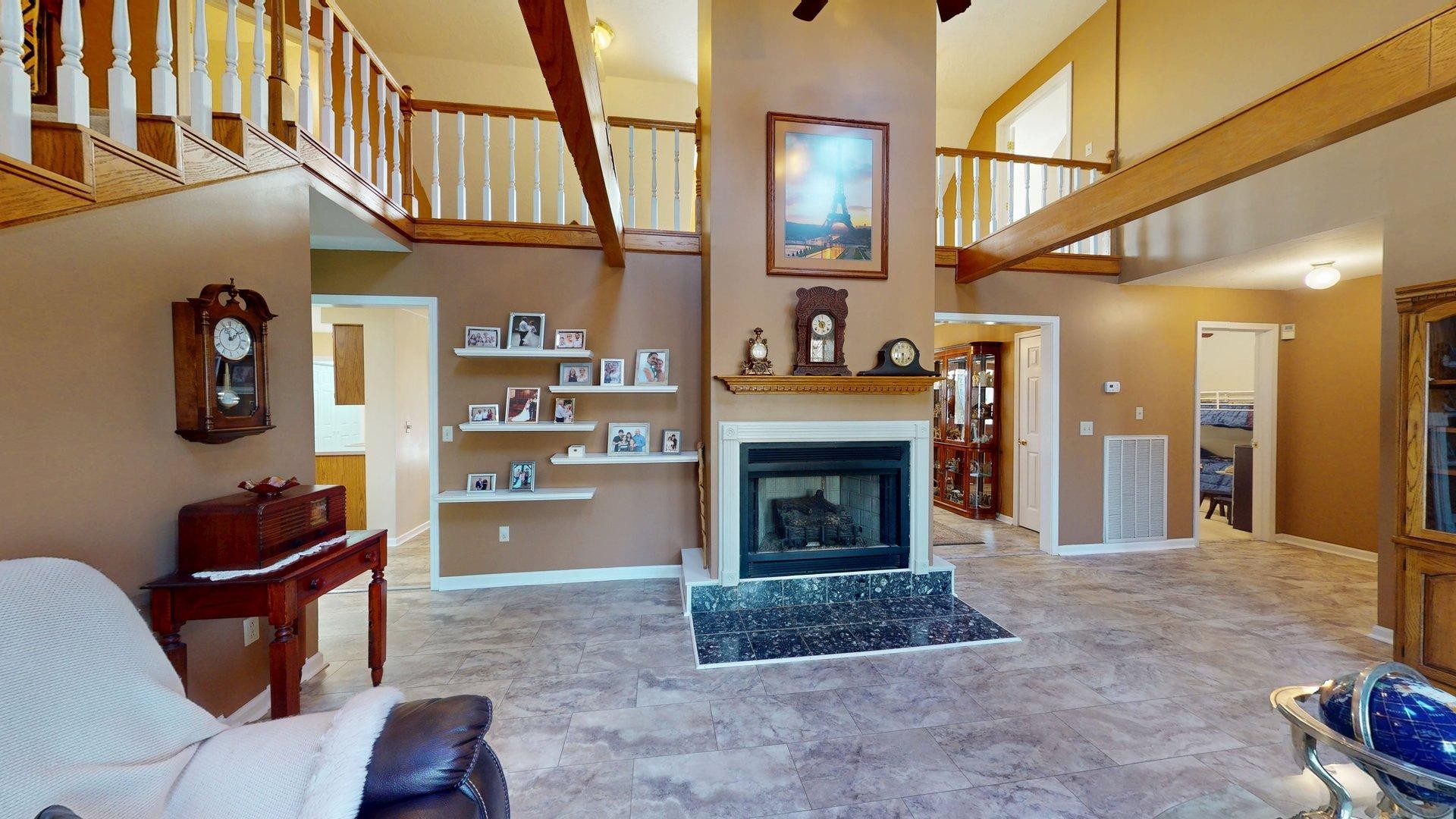 175 Castleton Cove Paris, TN 38242 - Photo 2 of 43