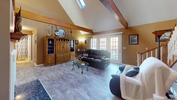 $589,000 | 175 Castleton Cove, Paris, TN 38242