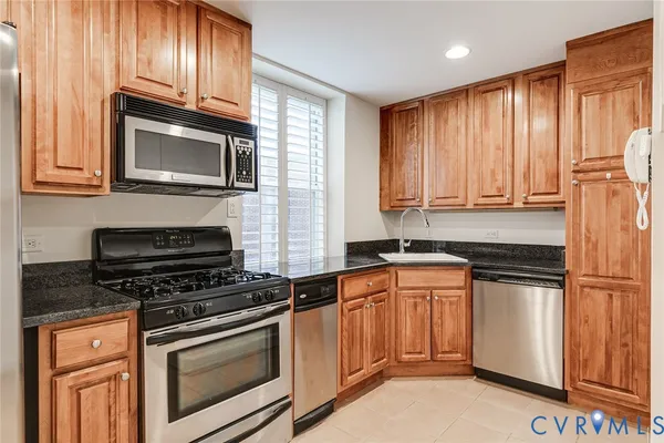$467,550 | 413 Stuart Circle, Unit 3D, Richmond, VA 23220
