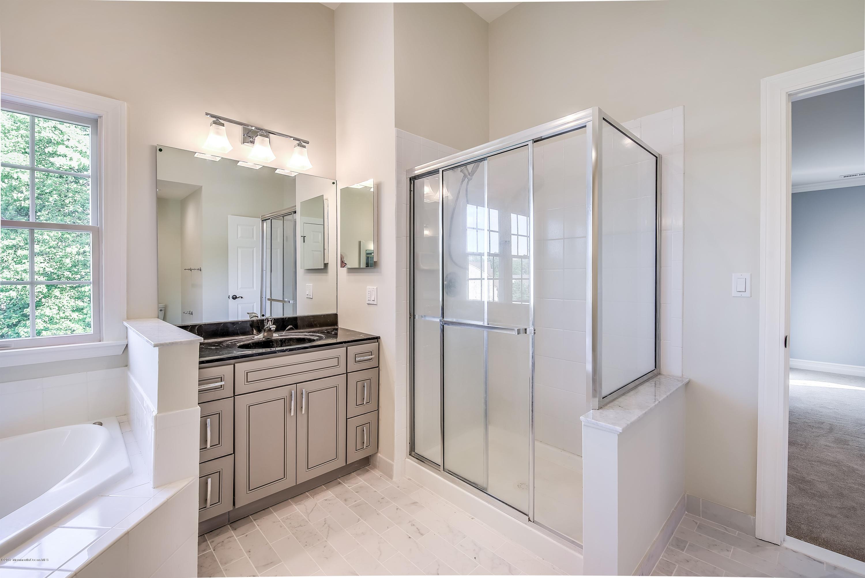 4 Lahaway Court Cream Ridge, NJ 08514 - Photo 22 of 29 021_MASTER BATHROOM