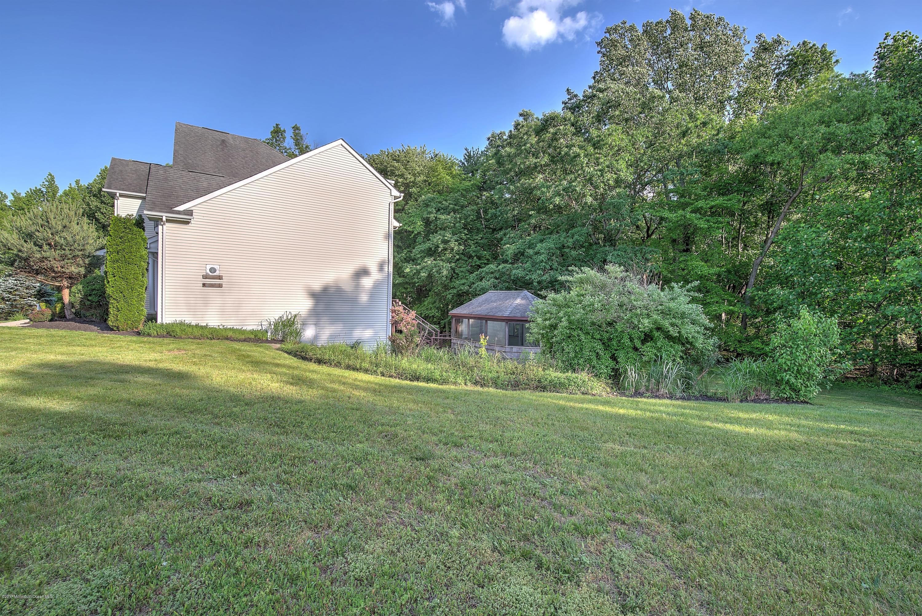 4 Lahaway Court Cream Ridge, NJ 08514 - Photo 28 of 29 027_BACK YARD