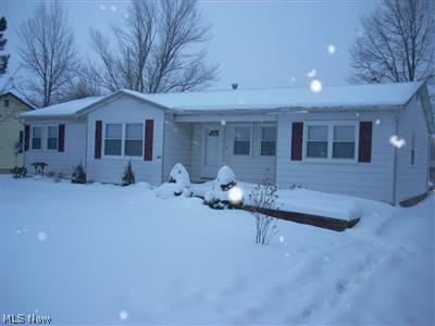 282 Park Road Painesville, OH 44077 - Photo 1 of 1 One floor living at its best.