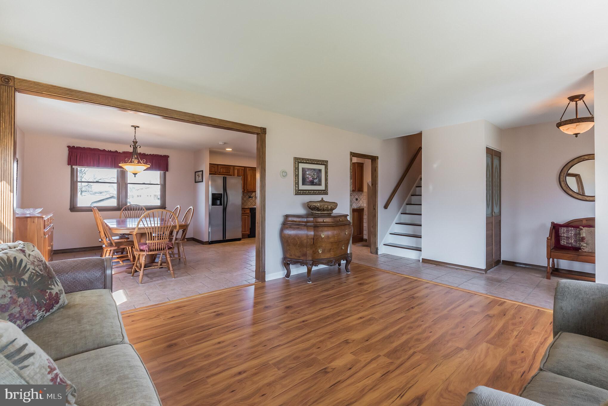 3330 Claridge Road Bensalem, PA 19020 - Photo 7 of 30 Living Room
