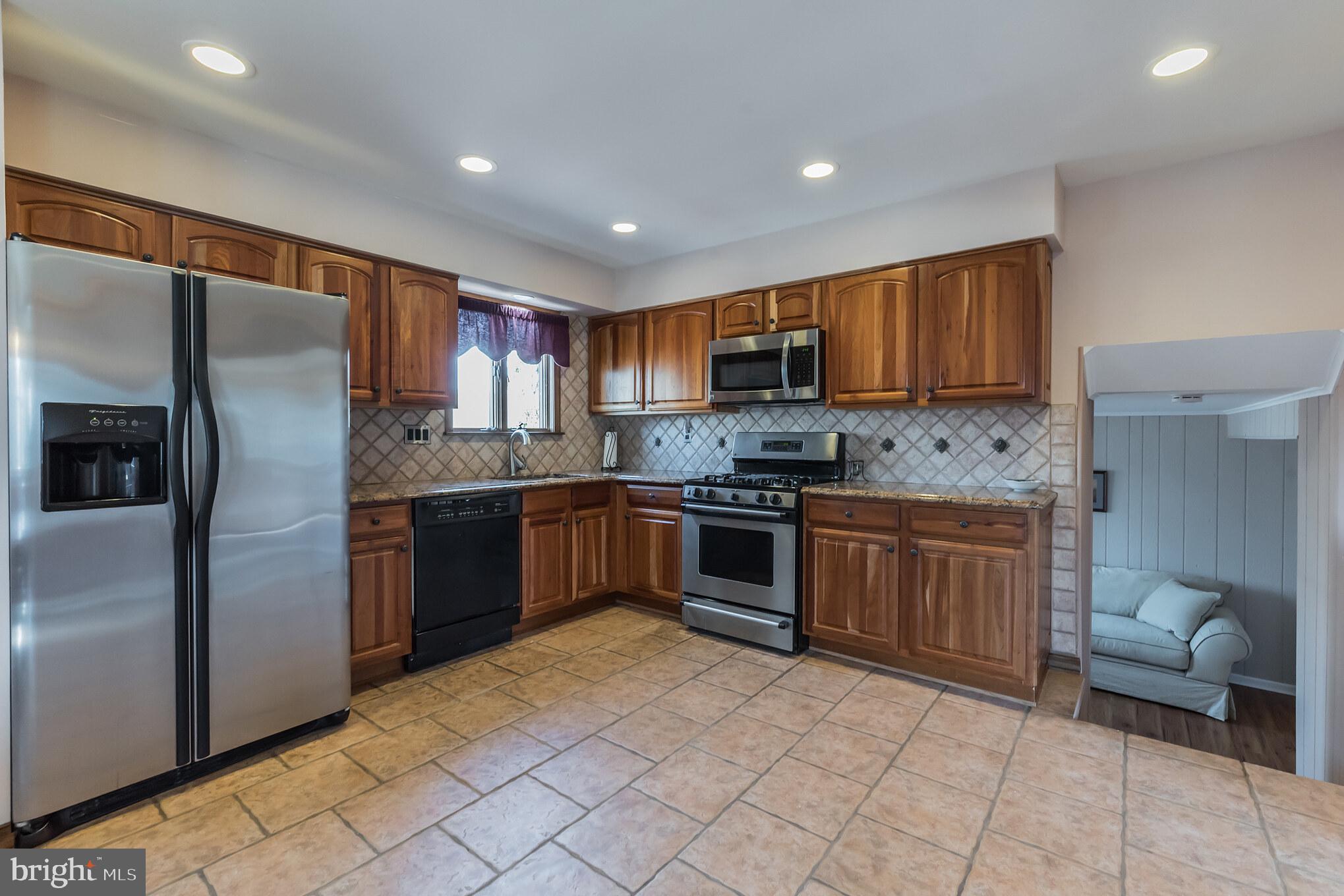 3330 Claridge Road Bensalem, PA 19020 - Photo 8 of 30 Kitchen