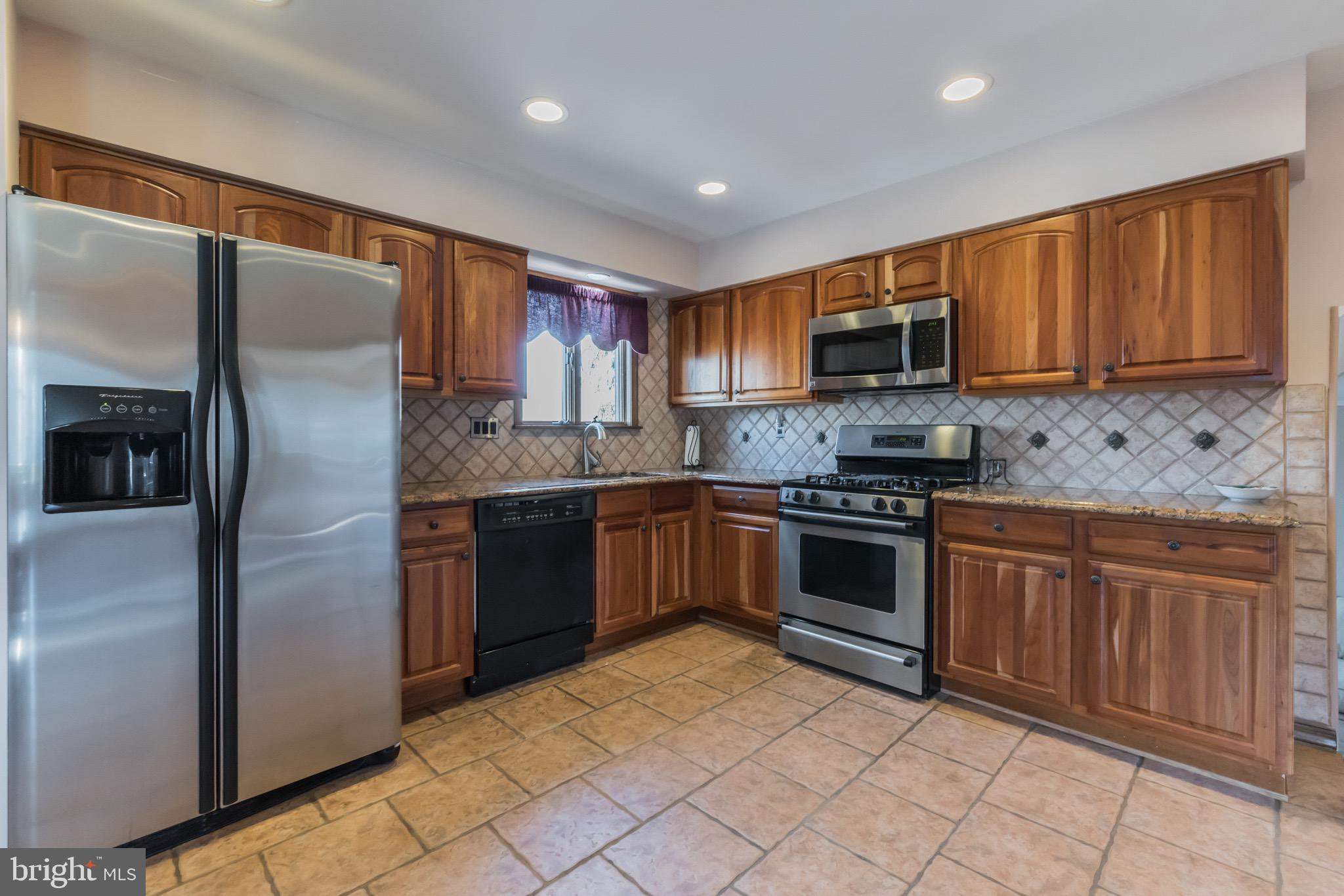 3330 Claridge Road Bensalem, PA 19020 - Photo 9 of 30 Kitchen