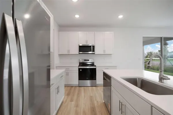 $407,990 | 10705 Wading River Avenue, Parrish, FL 34219