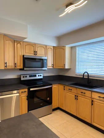 $3,400 | 7761 Northwest 15th Court, Pembroke Pines, FL 33024