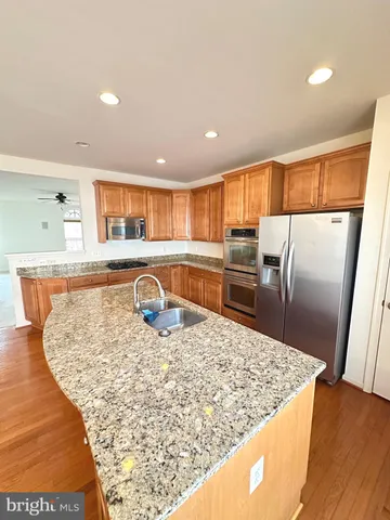 $2,825 | 2100 Abbottsbury Way, Woodbridge, VA 22191