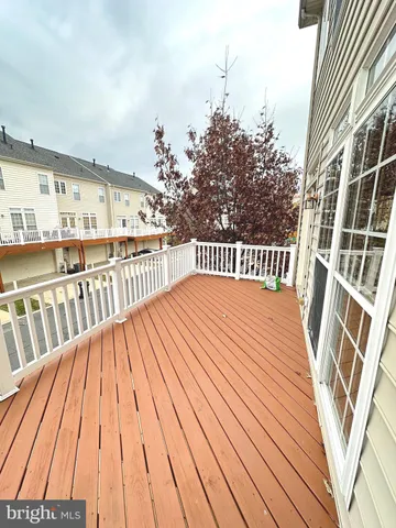 $2,825 | 2100 Abbottsbury Way, Woodbridge, VA 22191