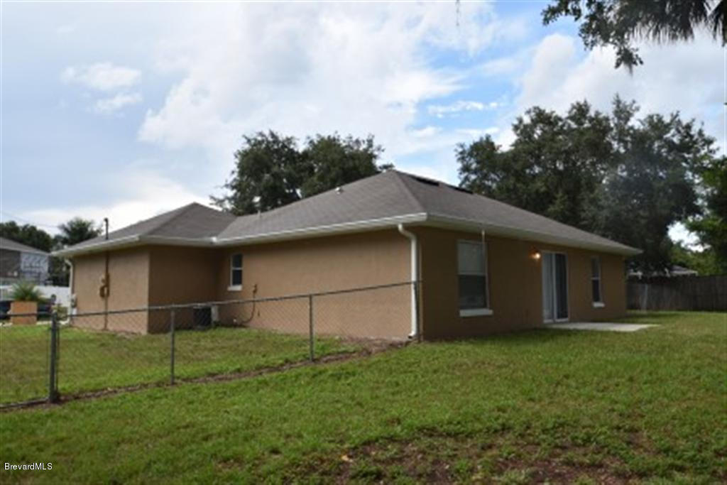 6135 Degan Road Cocoa, FL 32927 - Photo 6 of 24 6 (Large)