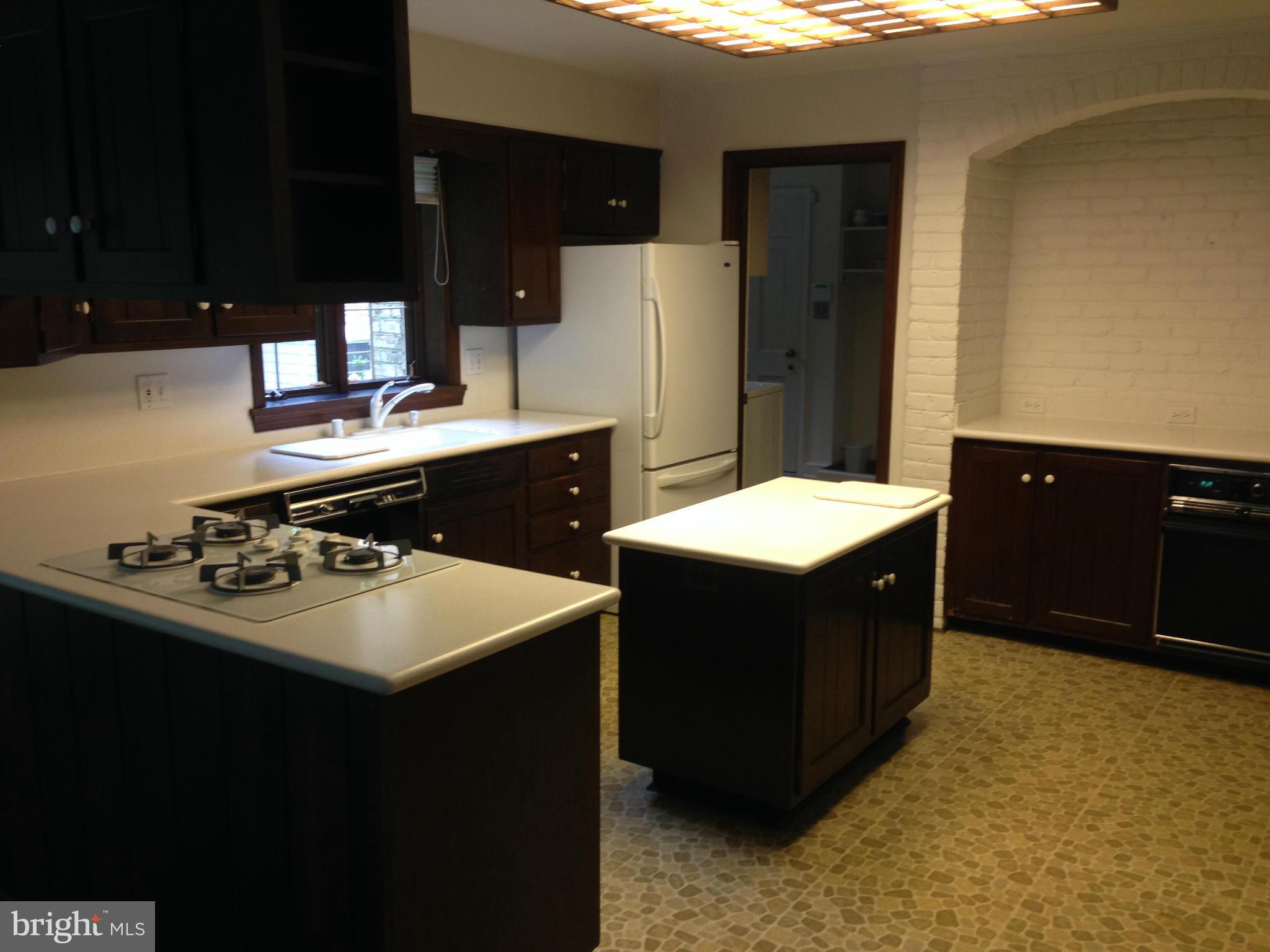 7109 Darby Road Bethesda, MD 20817 - Photo 12 of 22 Kitchen