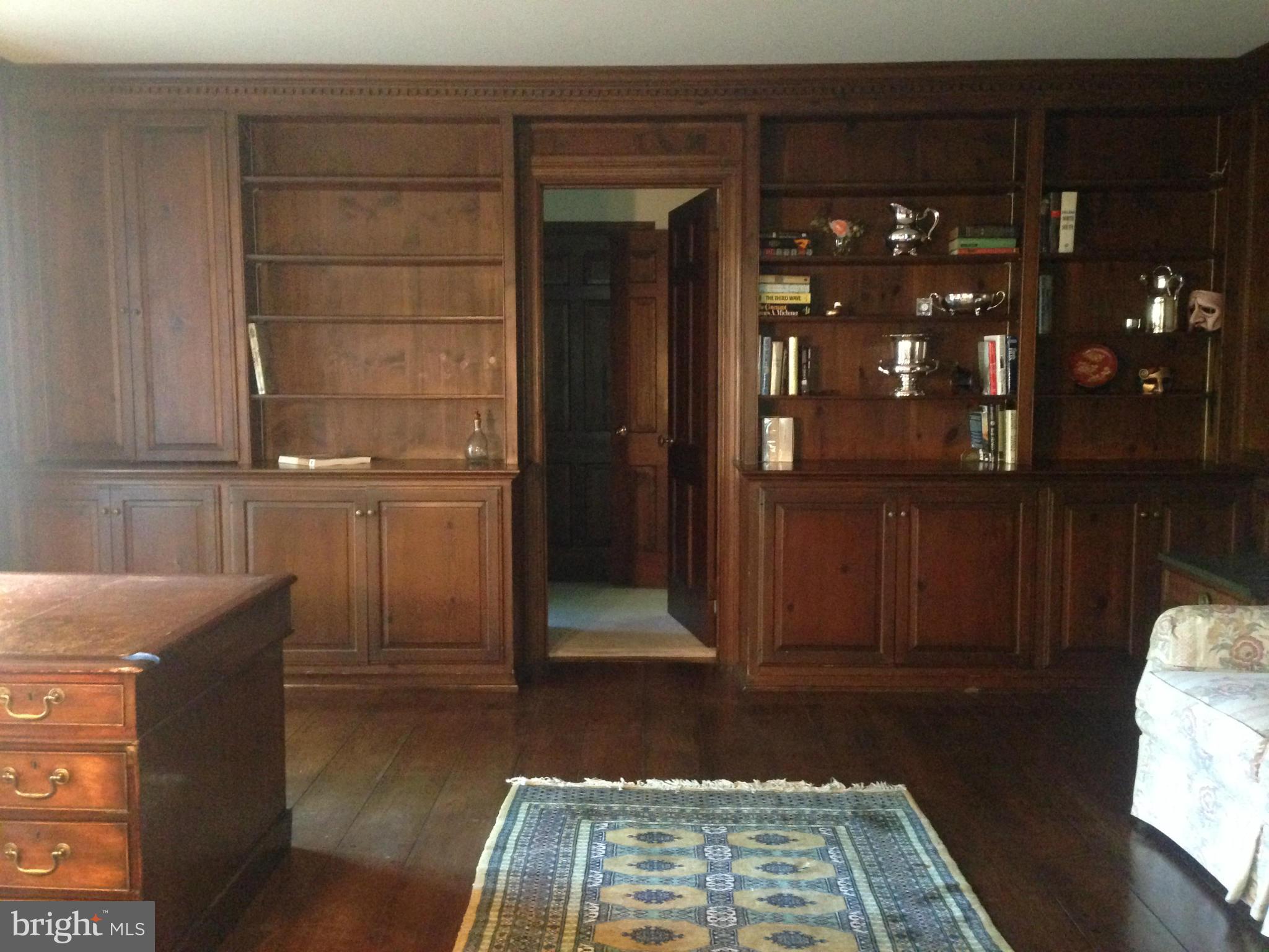 7109 Darby Road Bethesda, MD 20817 - Photo 20 of 22 Interior (General)