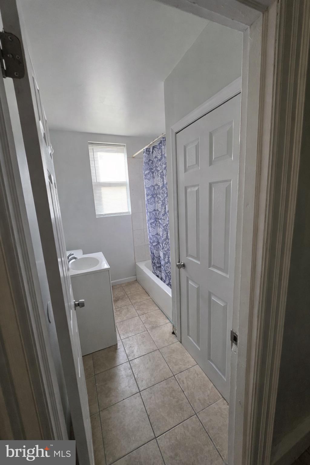 4759 North Camac Street Philadelphia, PA 19141 - Photo 7 of 11 a bathroom with a sink and a vanity