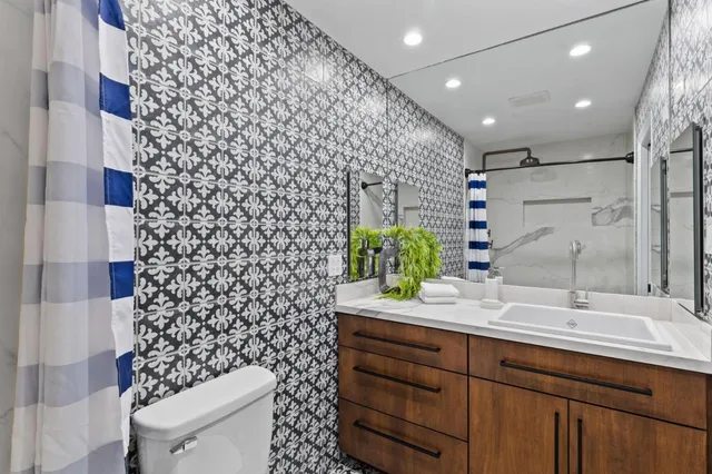 $999,000 | 55 Claremont Avenue, Unit 301, Redwood City, CA 94062