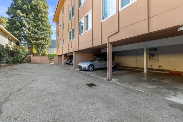 $999,000 | 55 Claremont Avenue, Unit 301, Redwood City, CA 94062