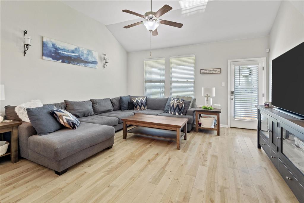 2412 Fenimore Loop Westlake, LA 70669 - Photo 9 of 27