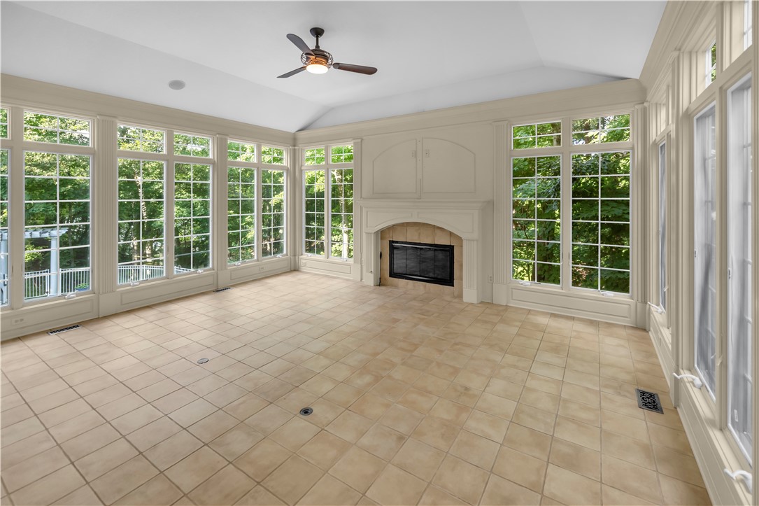 4090 South Lake Court Decatur, IL 62521 - Photo 11 of 48 Gallery Image 11