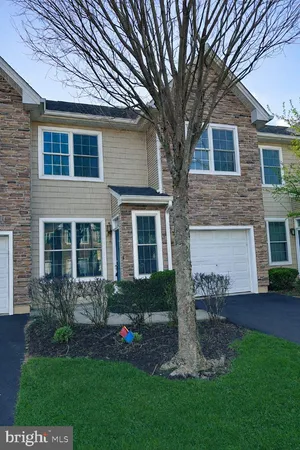 $635,000 | 68 Osprey Drive, Old Bridge, NJ 08857