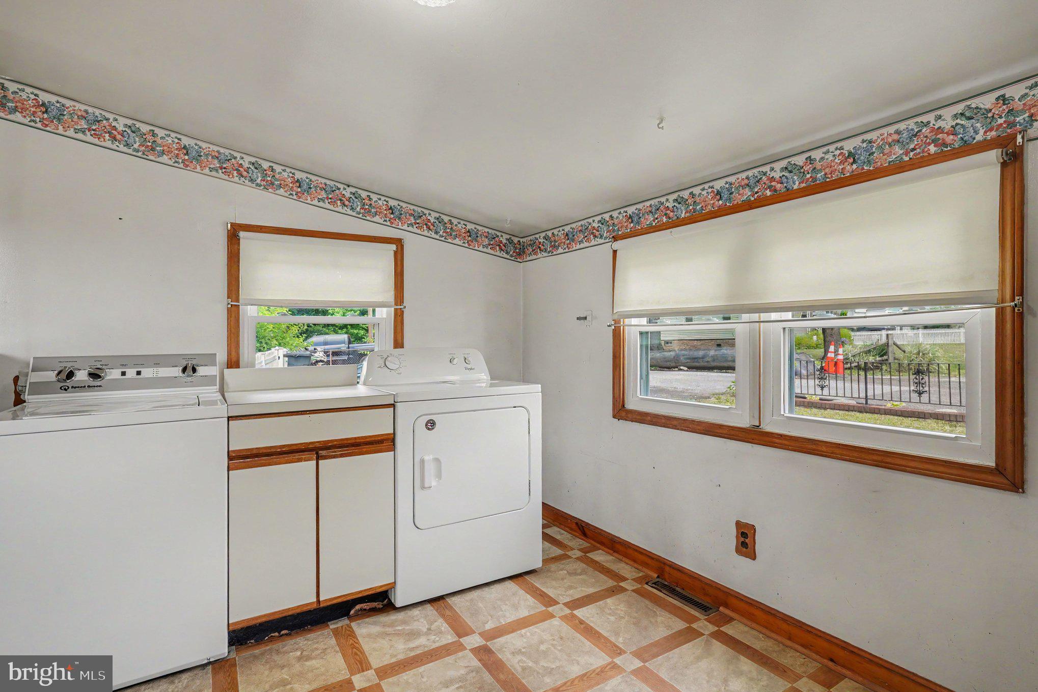 3823 Annadale Road Dundalk, MD 21222 - Photo 24 of 36 Laudry Area