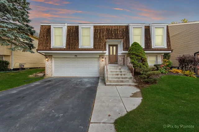 $415,000 | 1125 Darby Lane, Roselle, IL 60172