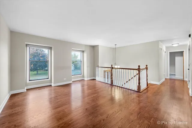 $415,000 | 1125 Darby Lane, Roselle, IL 60172