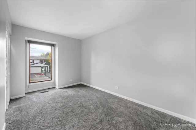 $415,000 | 1125 Darby Lane, Roselle, IL 60172