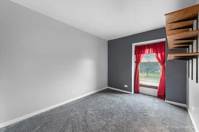 $415,000 | 1125 Darby Lane, Roselle, IL 60172