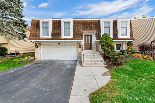 $415,000 | 1125 Darby Lane, Roselle, IL 60172