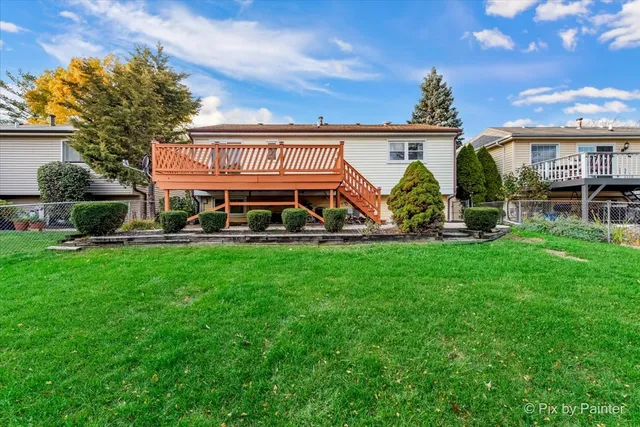 $415,000 | 1125 Darby Lane, Roselle, IL 60172