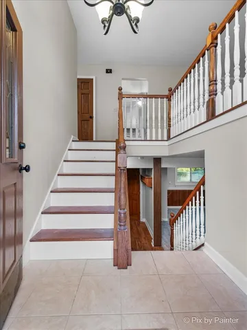 $415,000 | 1125 Darby Lane, Roselle, IL 60172