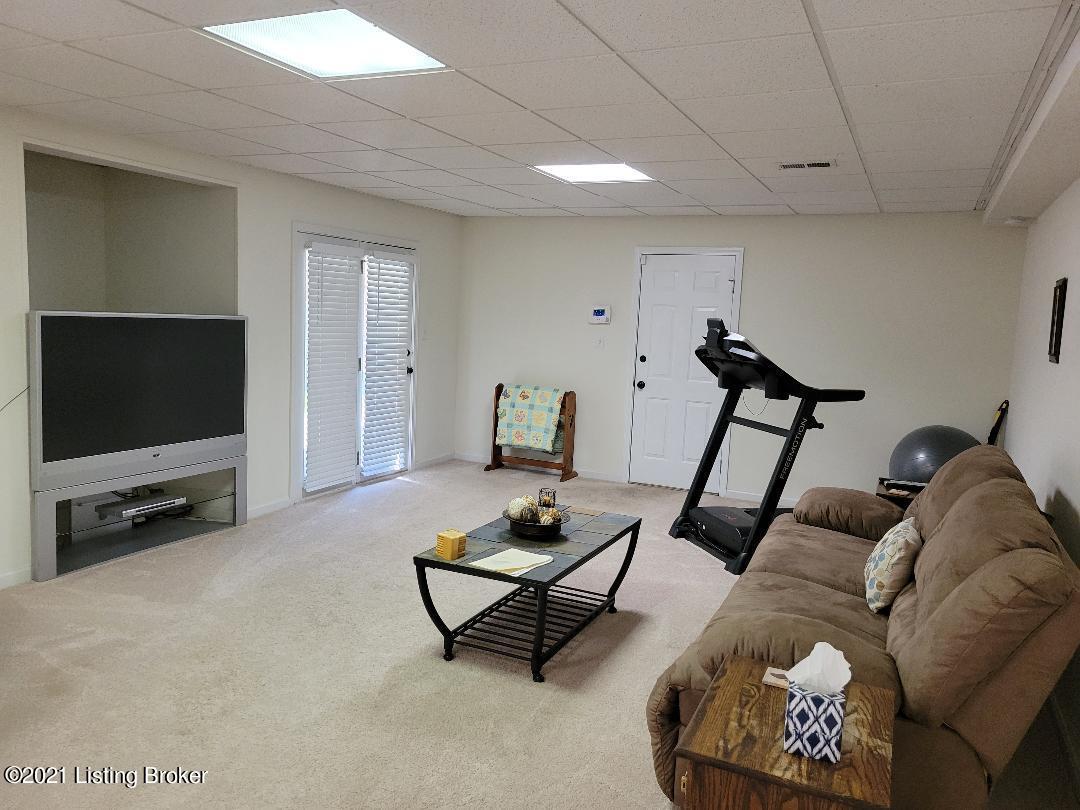 9502 Gutenberg Road Louisville, KY 40299 - Photo 46 of 48 gut46