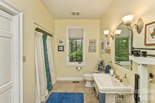 $995,000 | 25 Windsong Drive, Fairview, NC 28730