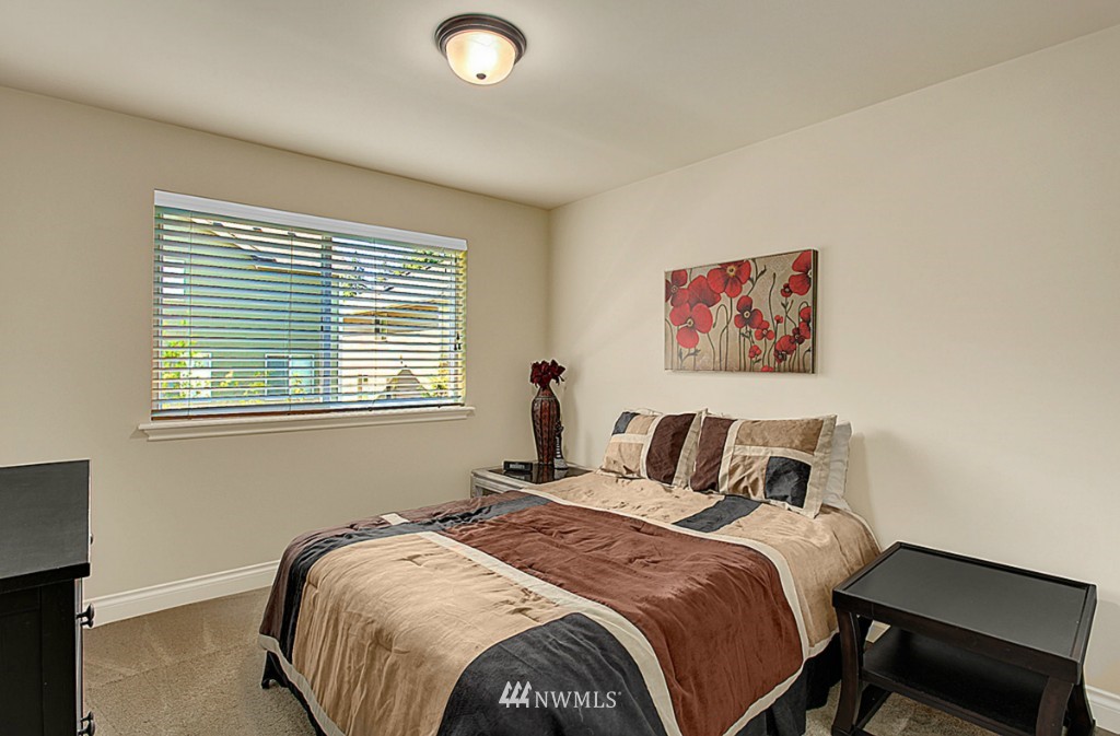 20229 86th Place Northeast Bothell, WA 98011 - Photo 11 of 15 Gallery Image 11