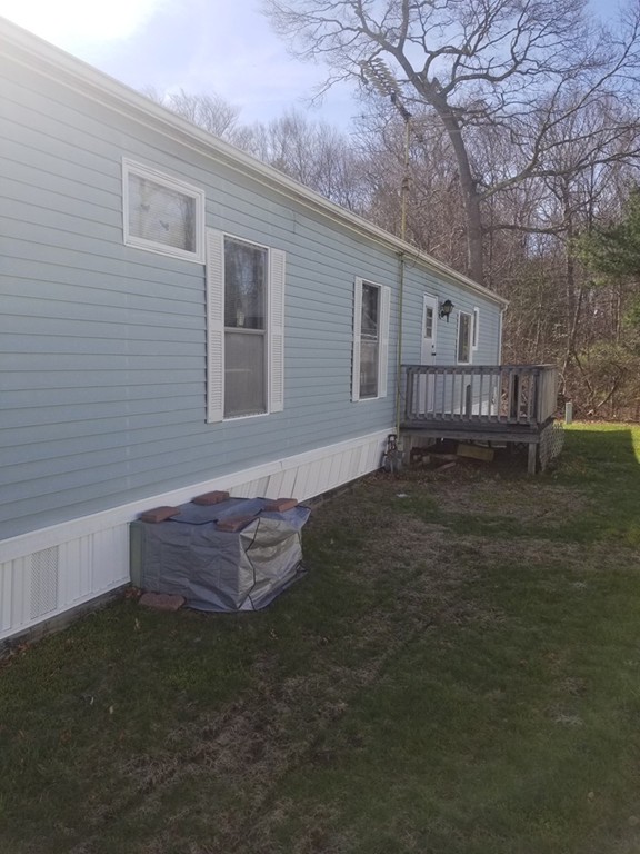 17 Hickory Road Taunton, MA 02780 - Photo 4 of 17 Gallery Image 4