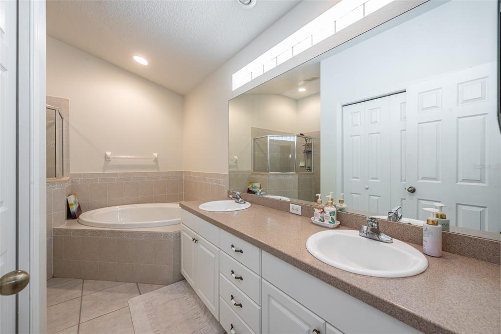 6650 Thackston Drive Riverview, FL 33578 - Photo 16 of 59