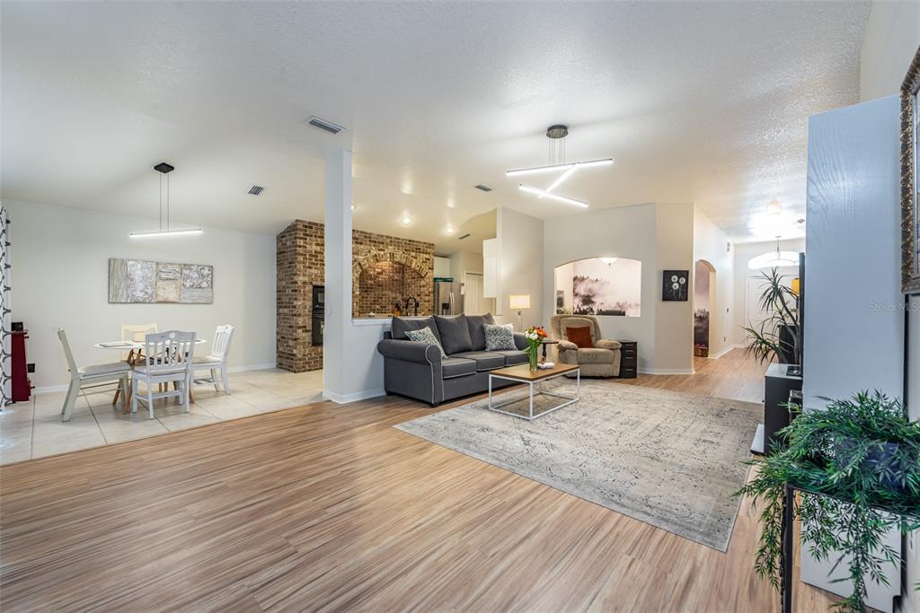 6650 Thackston Drive Riverview, FL 33578 - Photo 7 of 59