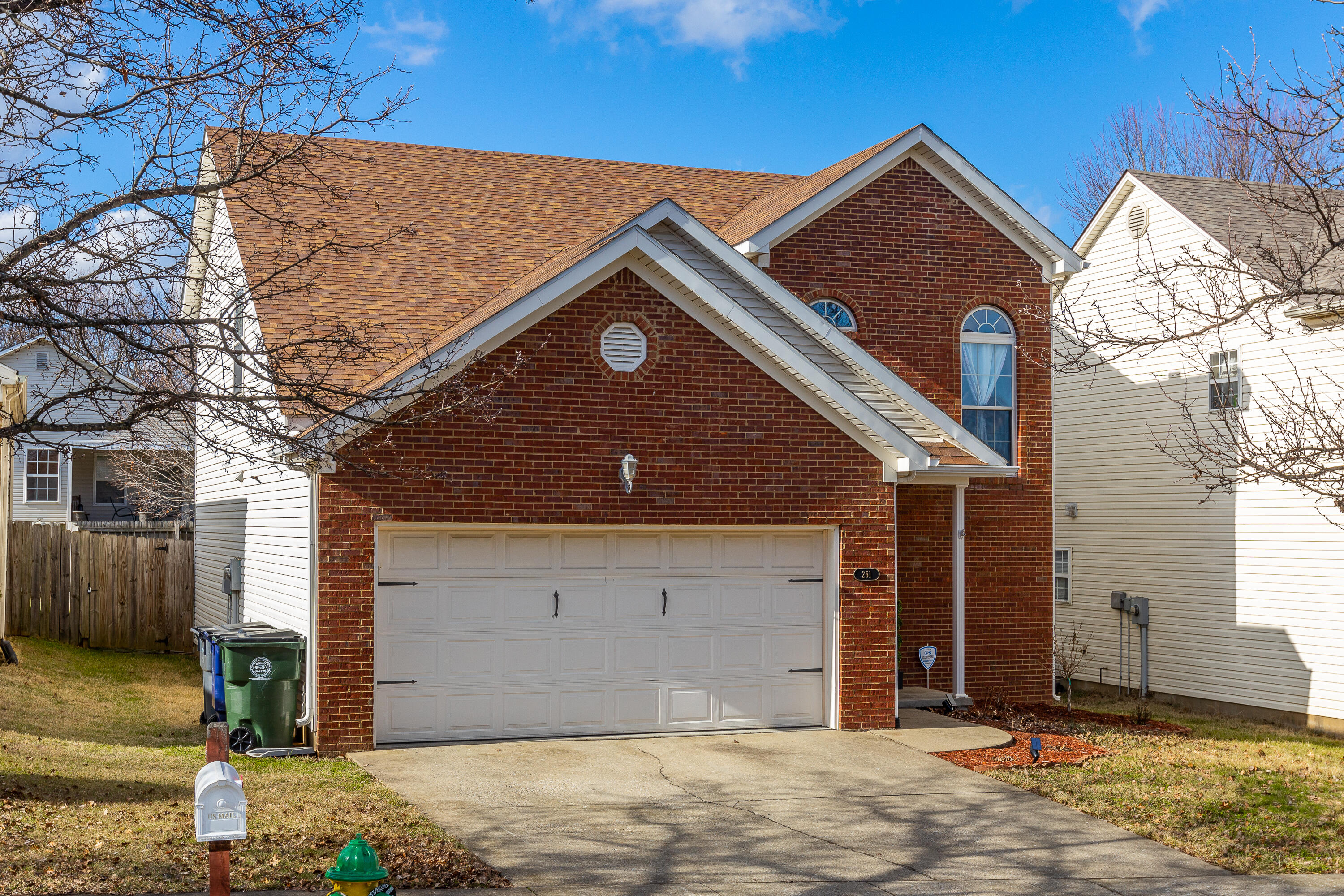261 Spring Valley Lane Lexington, KY 40511 - Photo 5 of 38 1-3