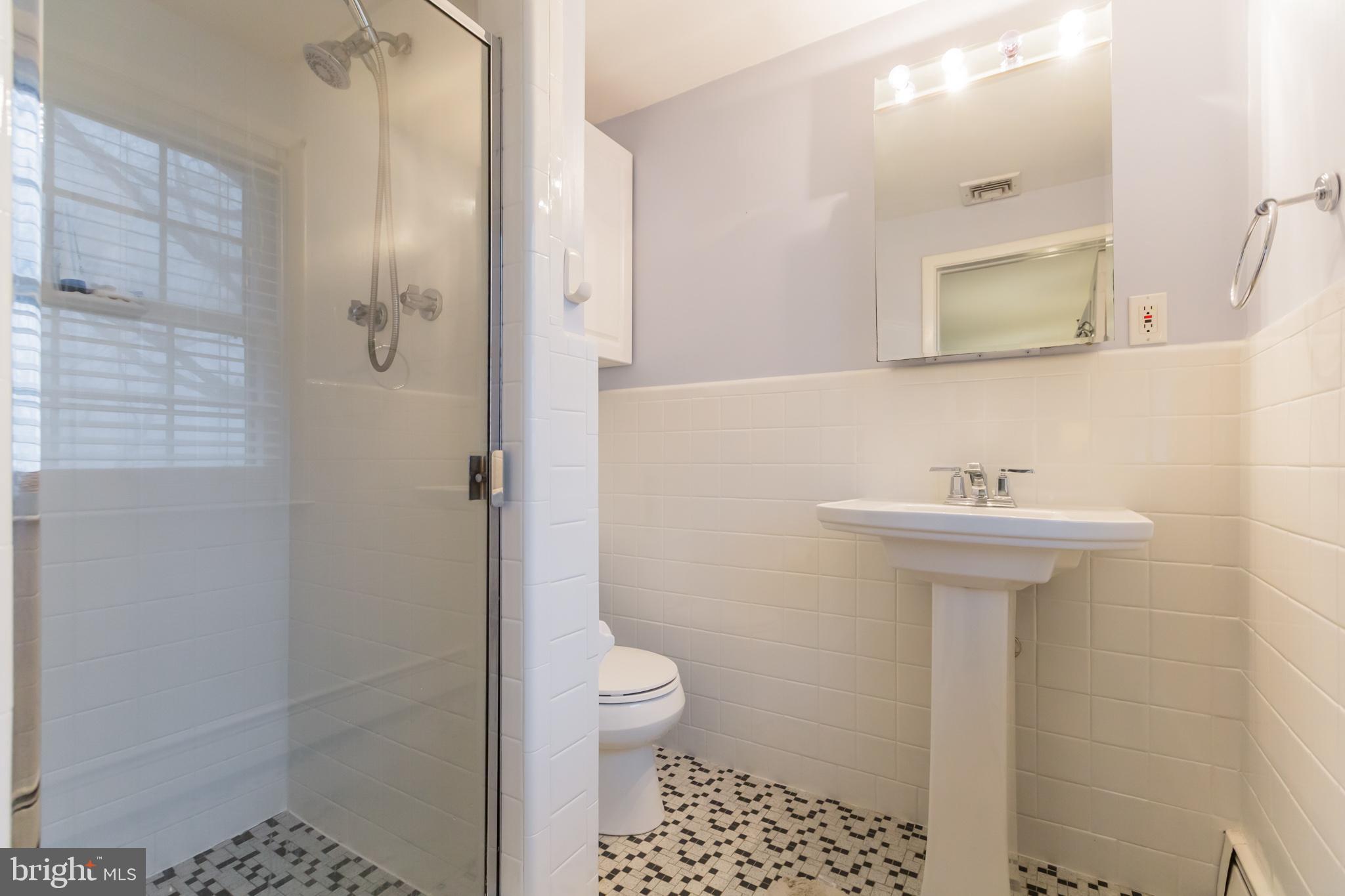 217 Radcliffe Road Wayne, PA 19087 - Photo 13 of 25