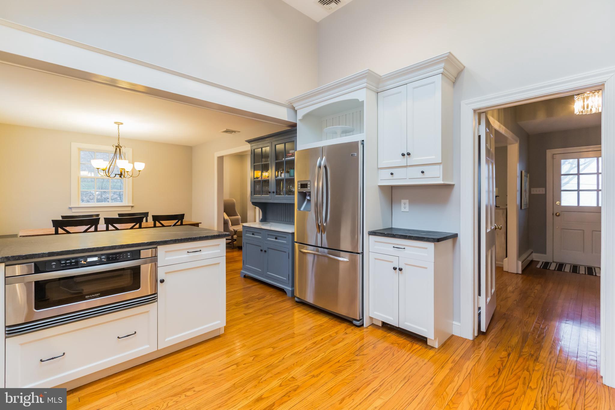 217 Radcliffe Road Wayne, PA 19087 - Photo 10 of 25
