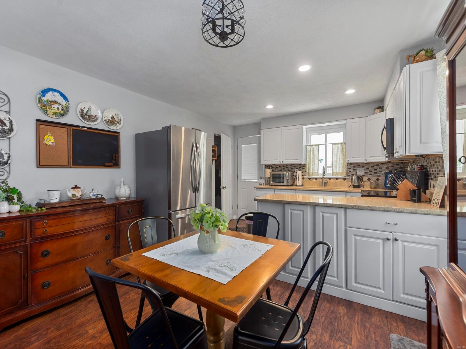 604 Stiening Street Waterloo, IL 62298 - Photo 10 of 23 Gallery Image 10