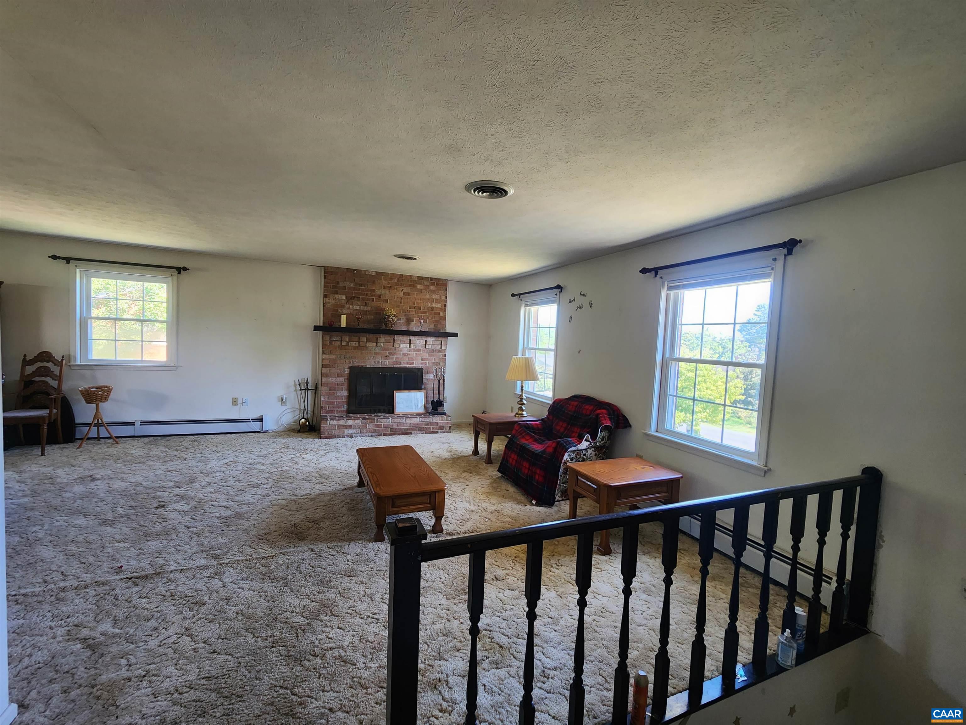 24 Greenfield Road Luray, VA 22835 - Photo 3 of 16 Gallery Image 3