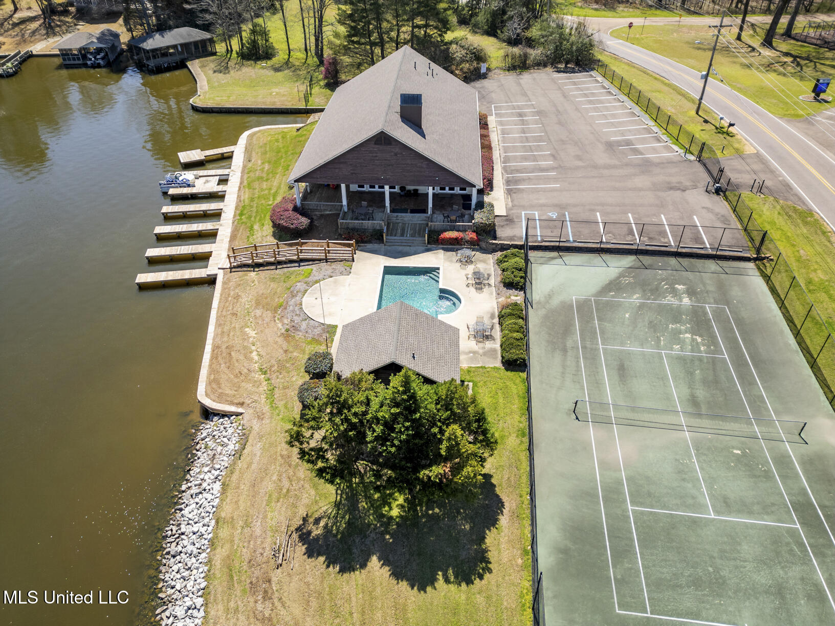 784 Lake Cavalier Road Madison, MS 39110 - Photo 47 of 55 784 Cavalier Drone-3