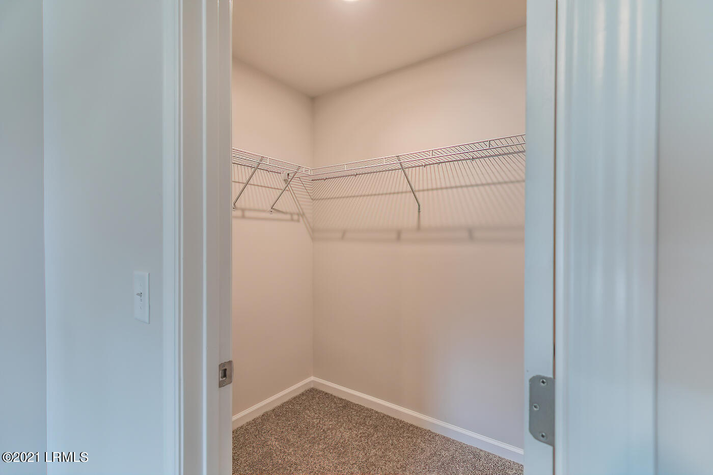 449 Volunteer Park Road Ridgeland, SC 29936 - Photo 35 of 44 35 Guest room closet