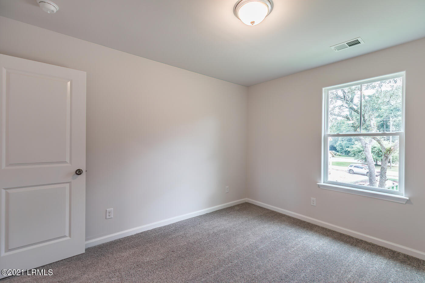 449 Volunteer Park Road Ridgeland, SC 29936 - Photo 36 of 44 36 Guest room