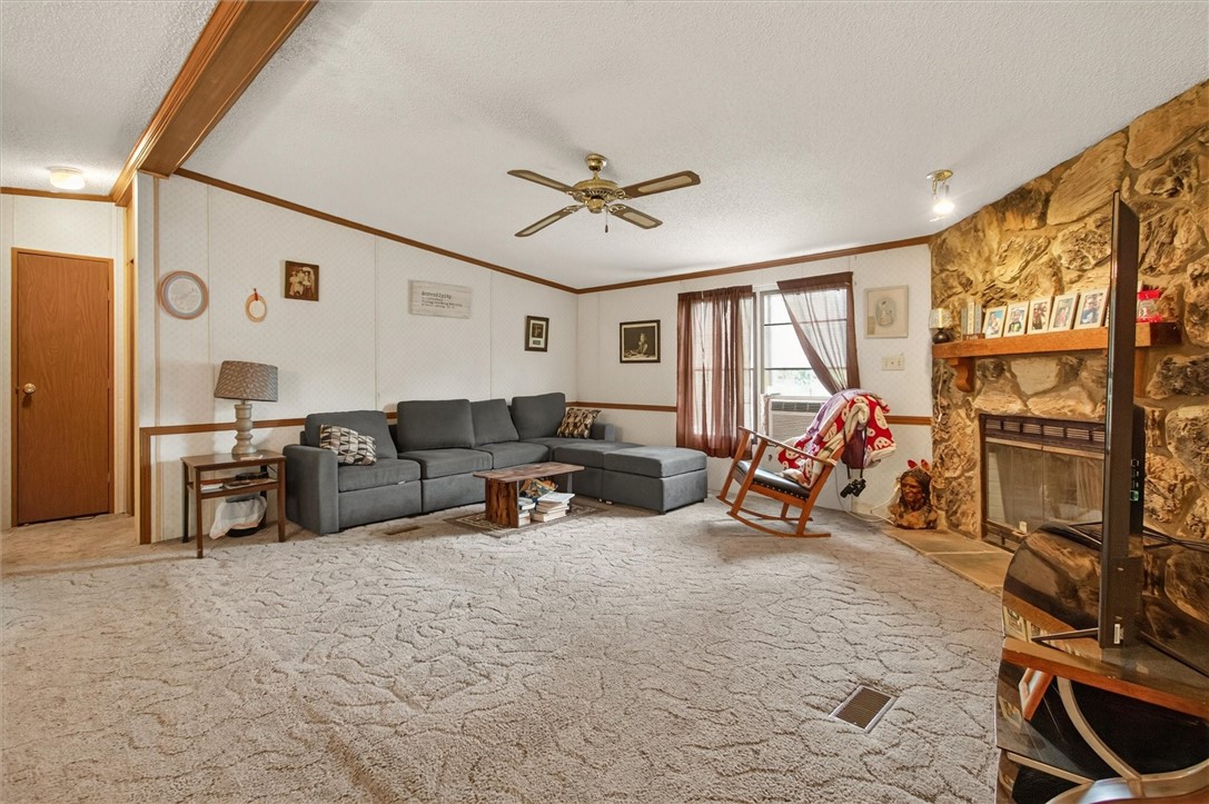 2060 Van Auken Road Arcadia, NY 14513 - Photo 44 of 50 family room