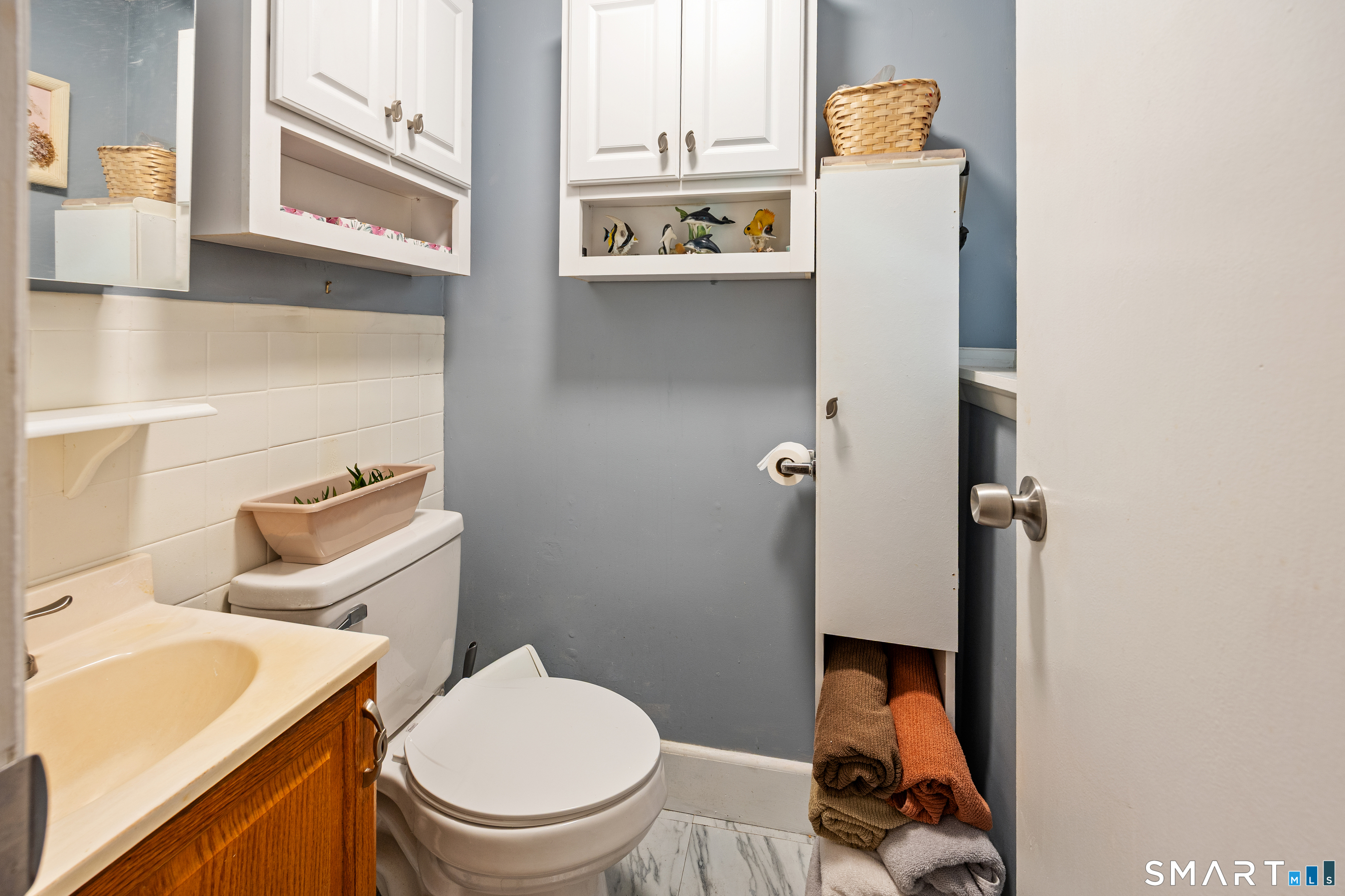 936 South Meriden Road Cheshire, CT 06410 - Photo 22 of 39
