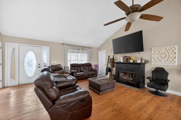 $299,900 | 333 Windsong Drive, LaFayette, GA 30728