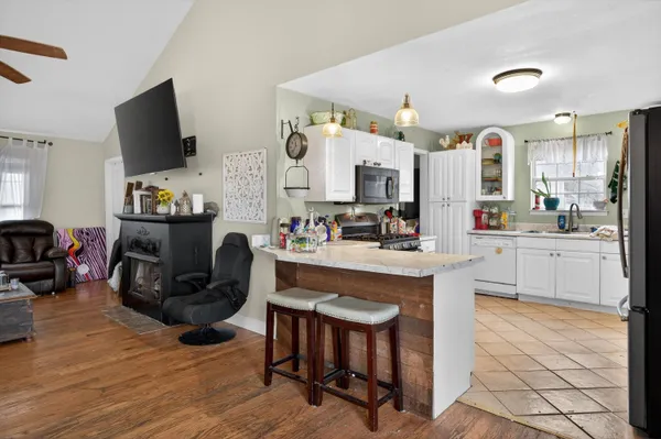 $299,900 | 333 Windsong Drive, LaFayette, GA 30728
