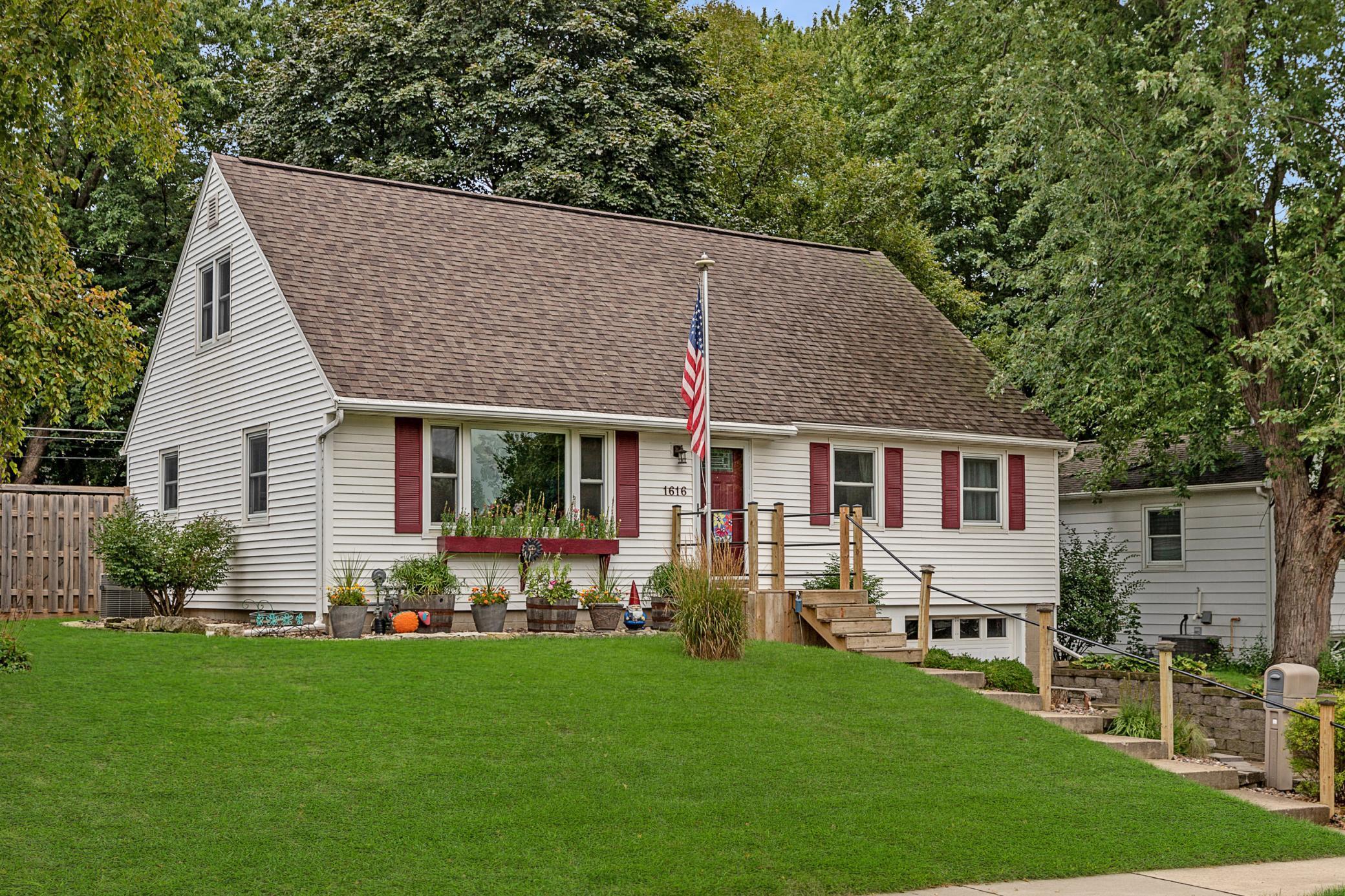 1616 2nd Avenue Northeast Rochester, MN 55906 - Photo 1 of 30