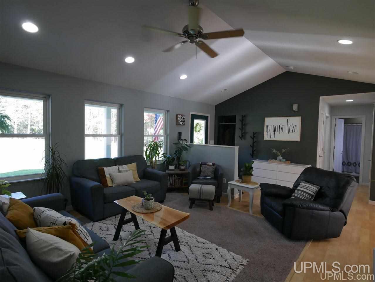 24271 Forsman Road Hancock, MI 49930 - Photo 4 of 49 Gallery Image 4